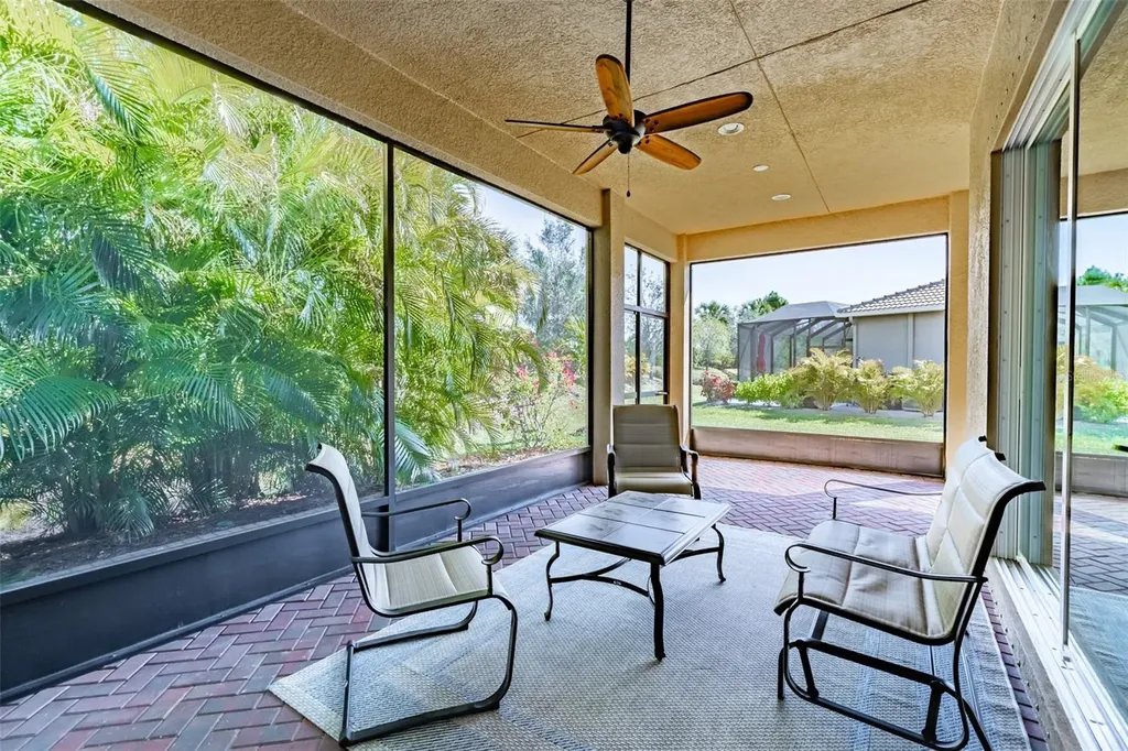 4822 Grand Banks Drive Wimauma FL 33598