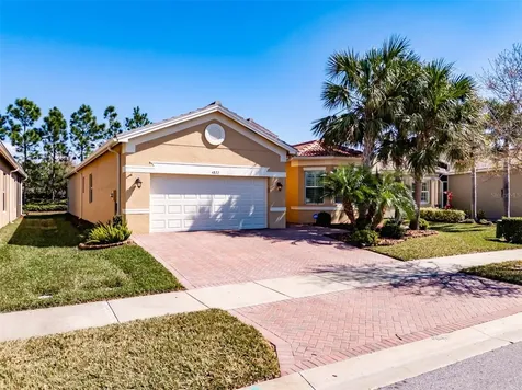4822 Grand Banks Drive Wimauma FL 33598