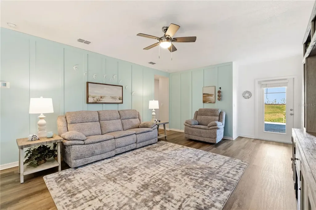 3387 Hilltop Circle Bradenton FL 34211