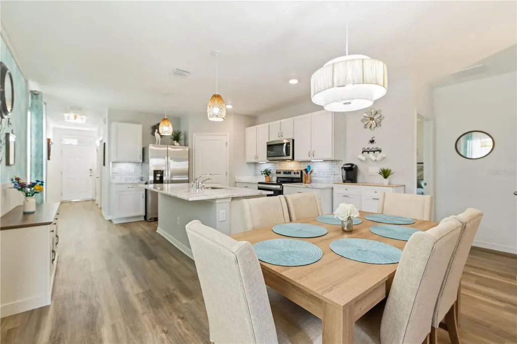 3387 Hilltop Circle Bradenton FL 34211