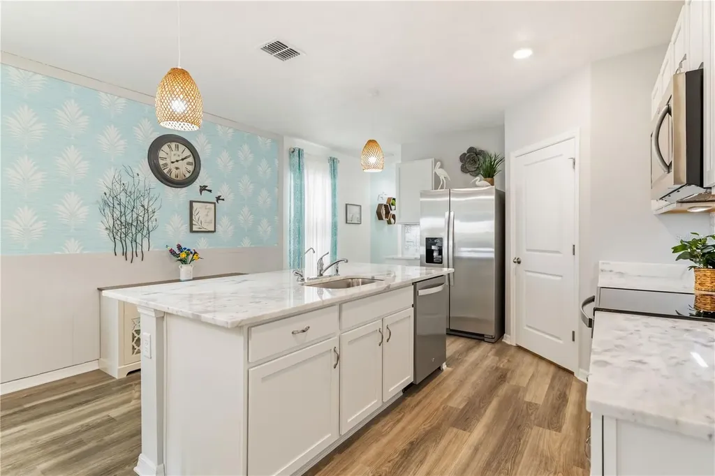 3387 Hilltop Circle Bradenton FL 34211