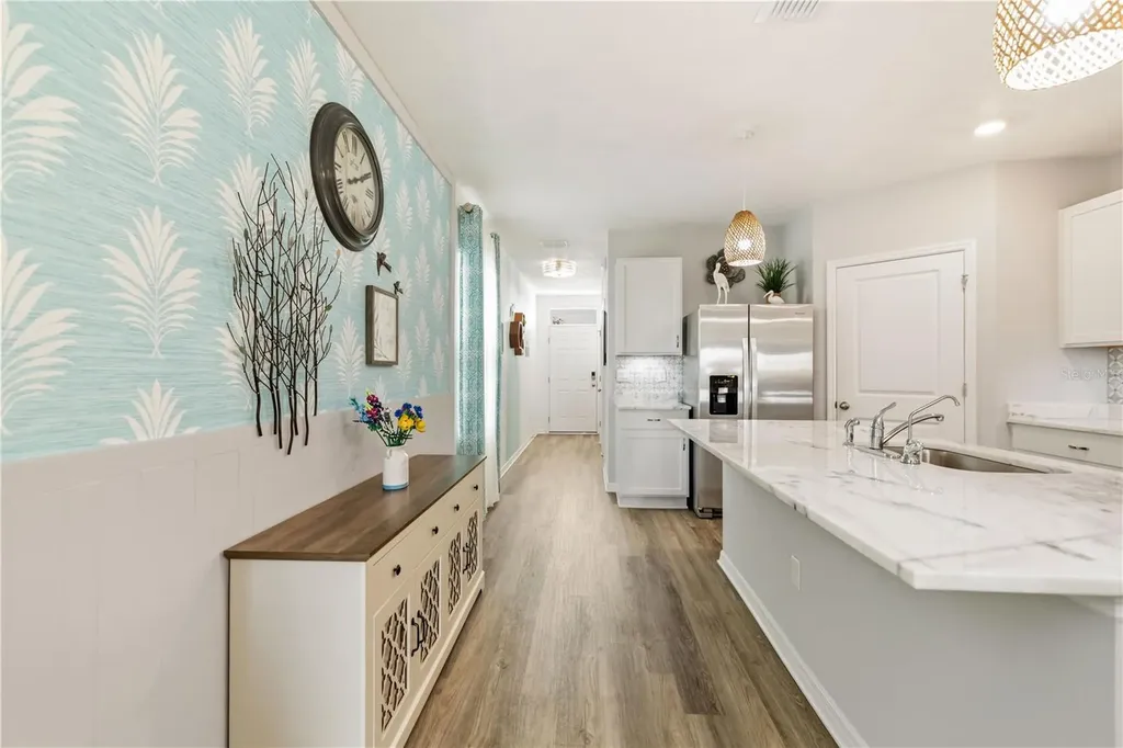 3387 Hilltop Circle Bradenton FL 34211