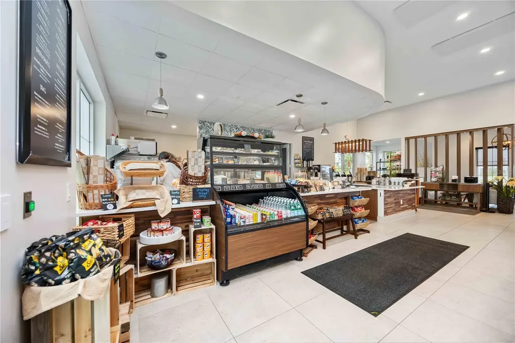 3387 Hilltop Circle Bradenton FL 34211