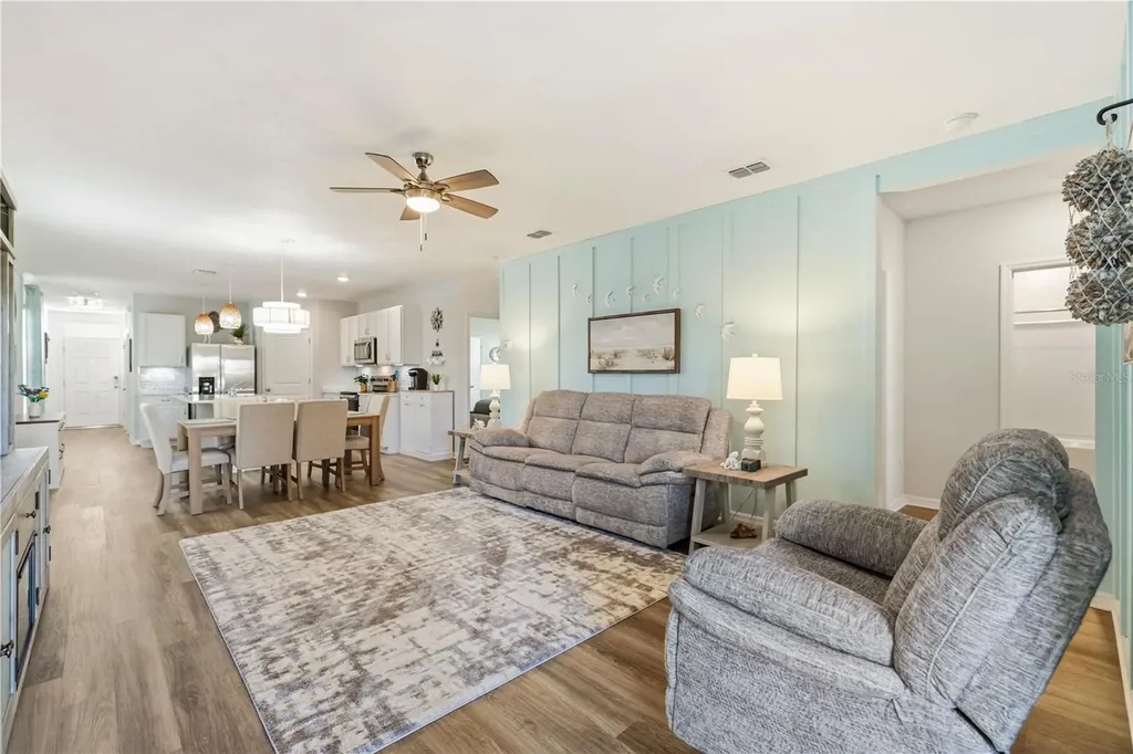 3387 Hilltop Circle Bradenton FL 34211