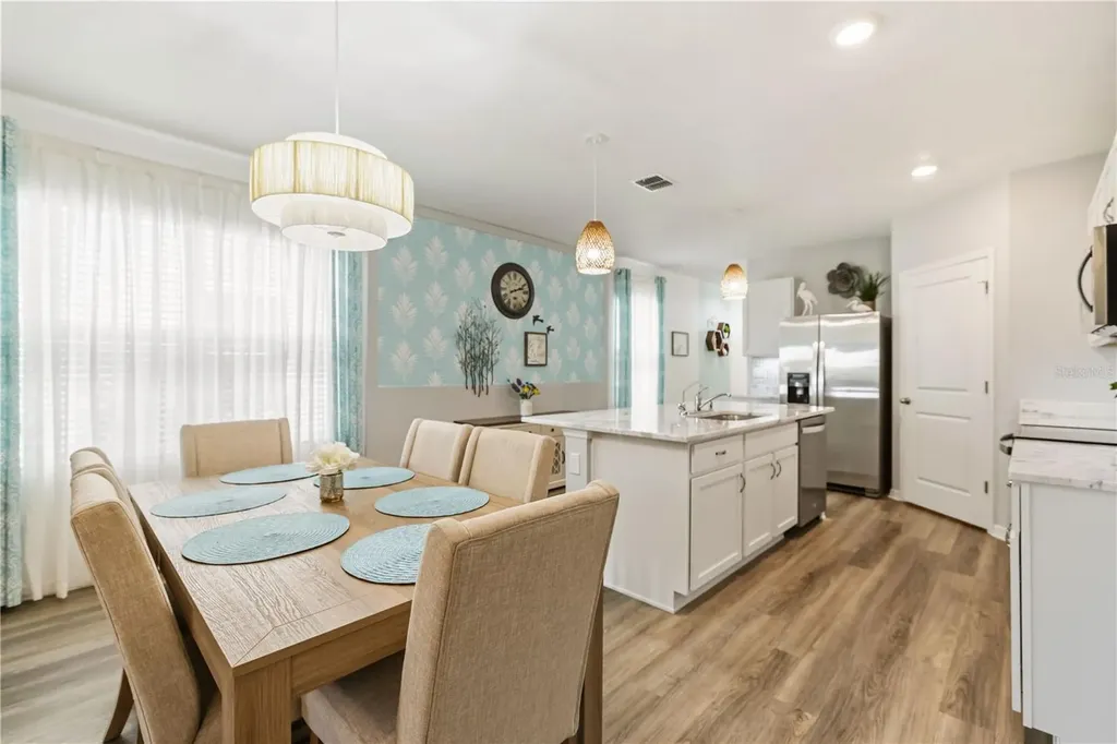 3387 Hilltop Circle Bradenton FL 34211