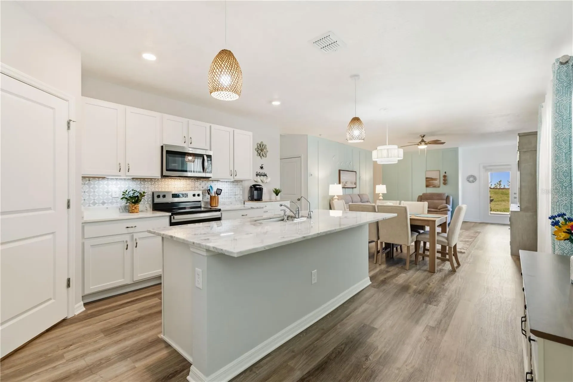 3387 Hilltop Circle Bradenton FL 34211
