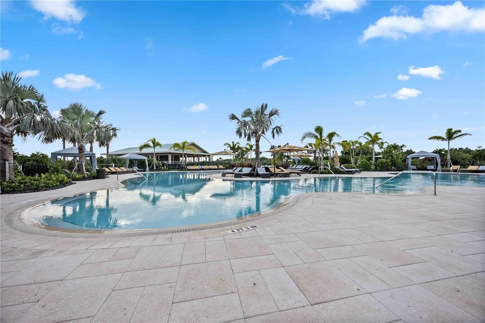 3387 Hilltop Circle Bradenton FL 34211