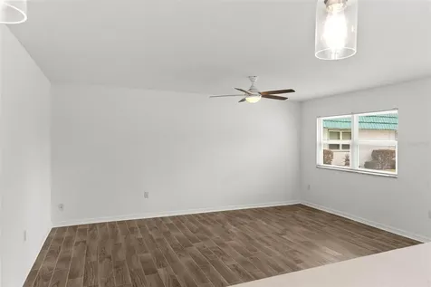 205 Kings Boulevard Sun City Center FL 33573