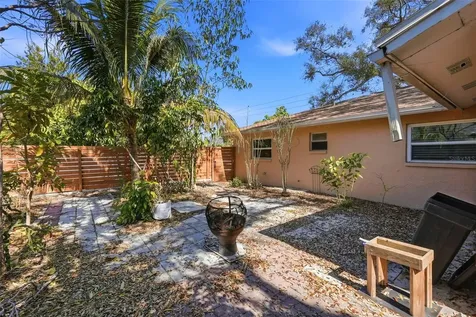 5760 71st Street N St Petersburg FL 33709