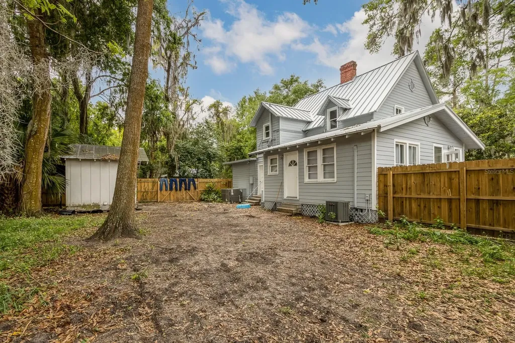2523 NW 6th Street Gainesville FL 32609