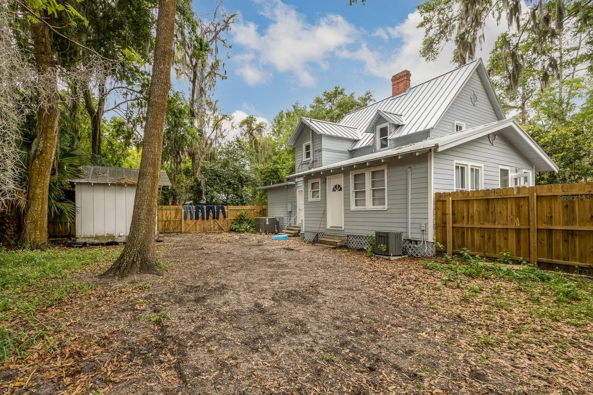 2523 NW 6th Street Gainesville FL 32609