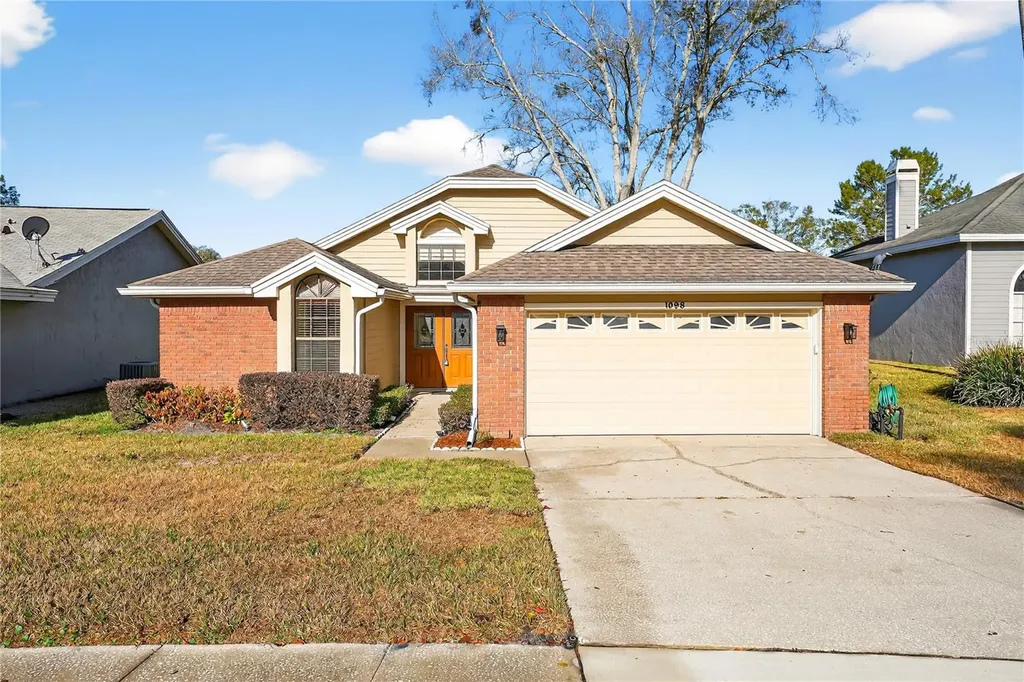 1098 Piedmont Oaks Drive Apopka FL 32703