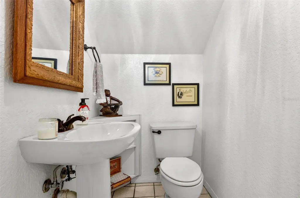 11722 Currie Lane Largo FL 33774