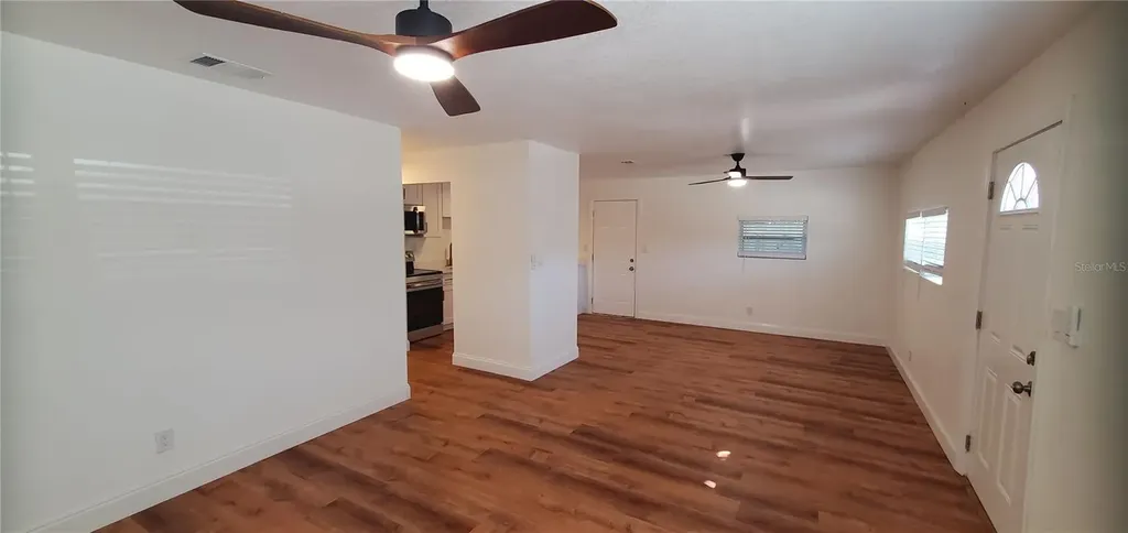 3865 15th Avenue S St Petersburg FL 33711