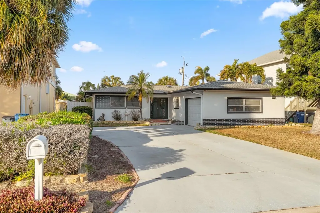 103 8th Street Belleair Beach FL 33786
