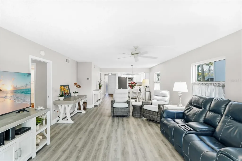 600 Manatee Avenue Holmes Beach FL 34217