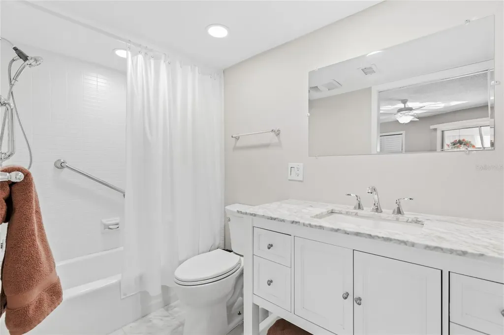 600 Manatee Avenue Holmes Beach FL 34217