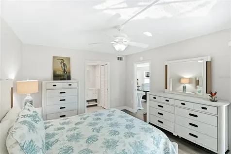 600 Manatee Avenue Holmes Beach FL 34217