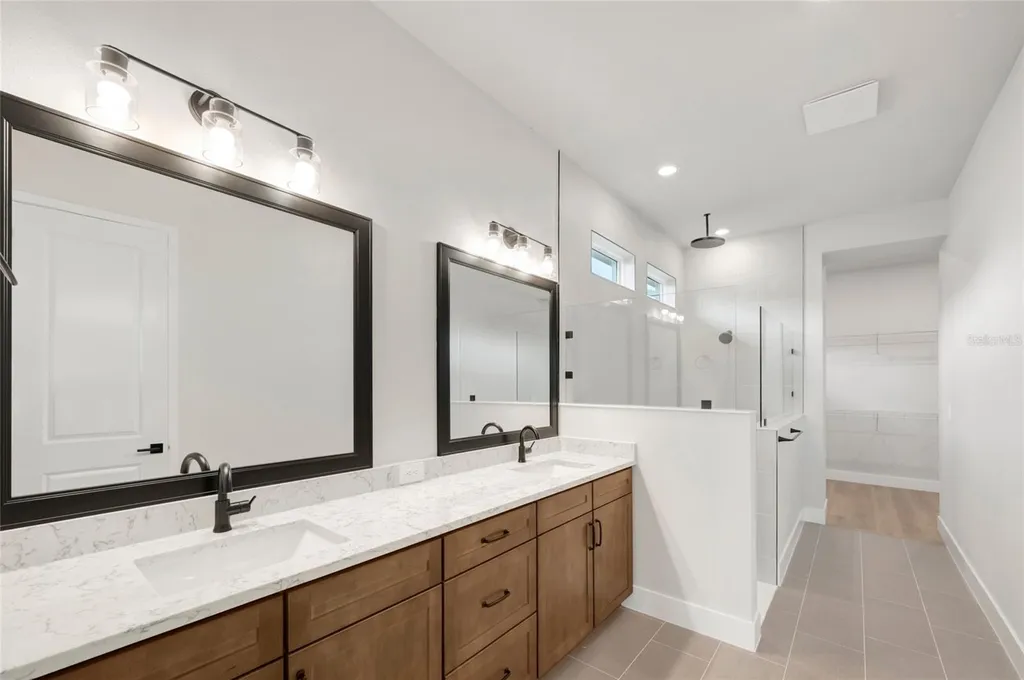 7245 Meadowshade Court Sarasota FL 34241