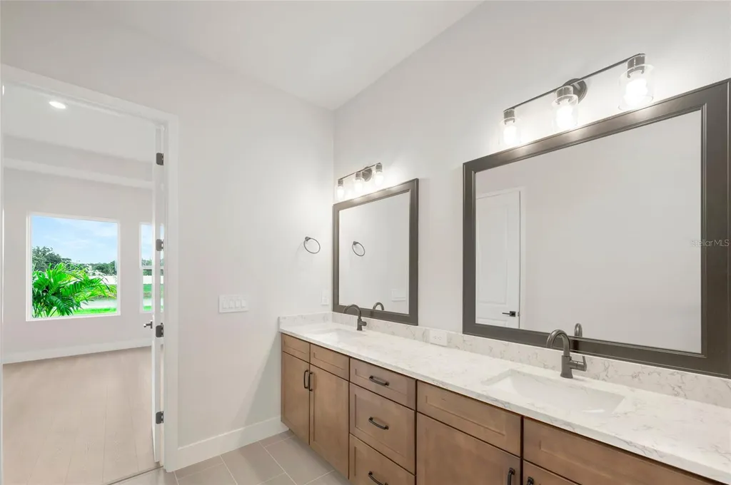 7245 Meadowshade Court Sarasota FL 34241