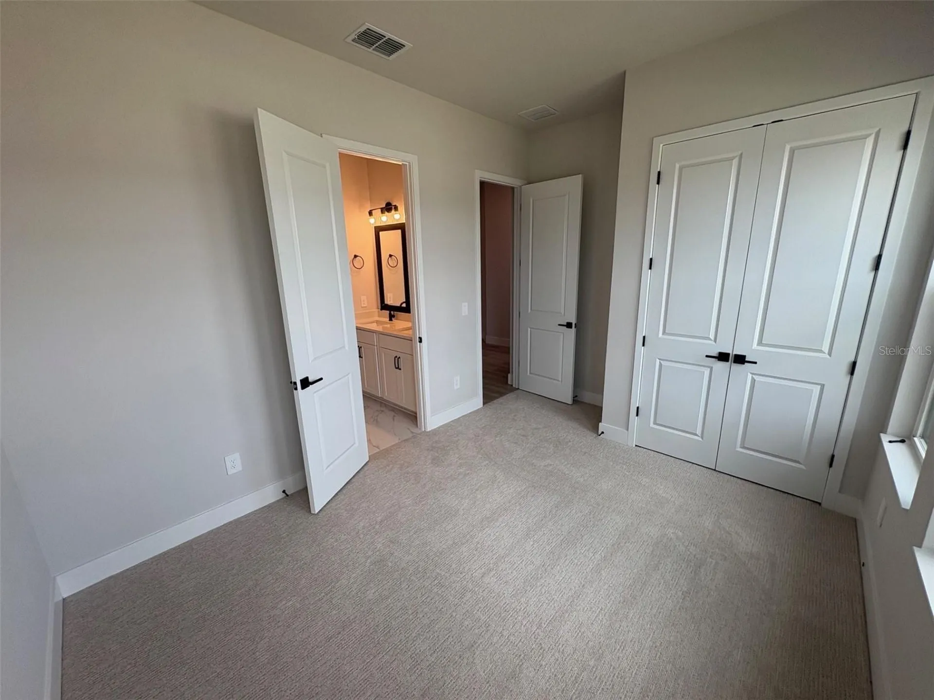 7245 Meadowshade Court Sarasota FL 34241