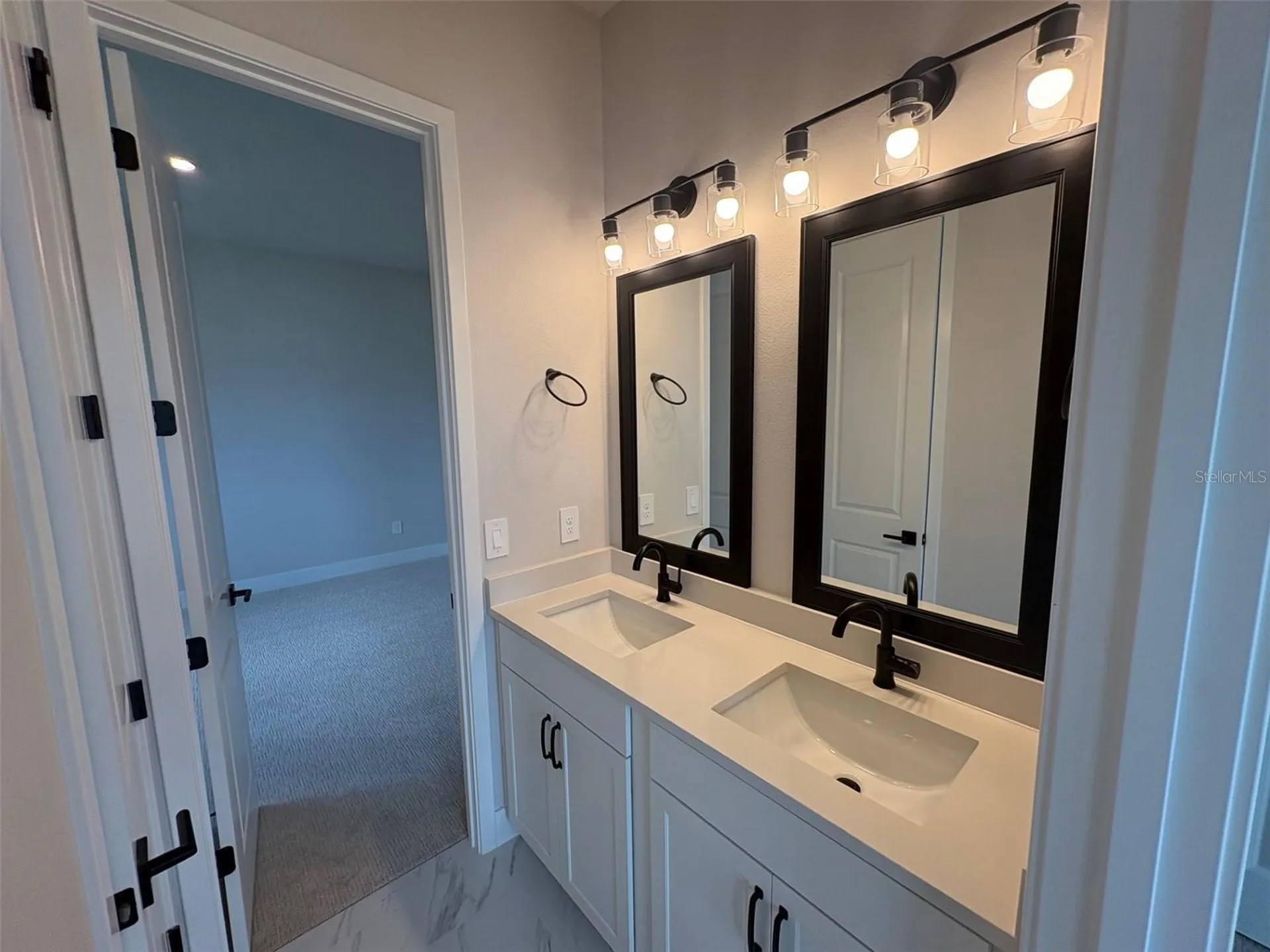 7245 Meadowshade Court Sarasota FL 34241