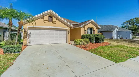 8925 Southbay Drive Tampa FL 33615
