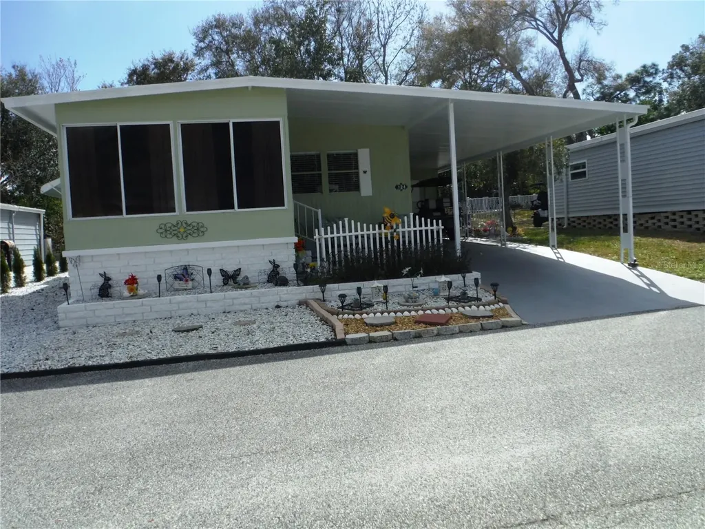 124 Juniperus Drive Safety Harbor FL 34695