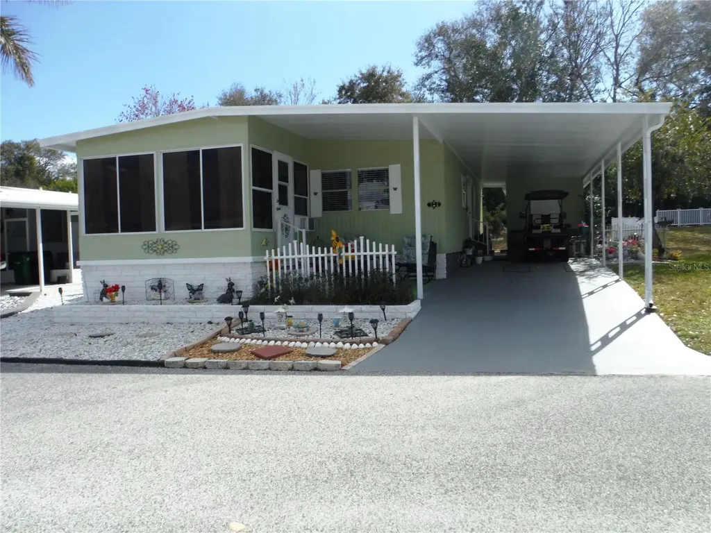 124 Juniperus Drive Safety Harbor FL 34695