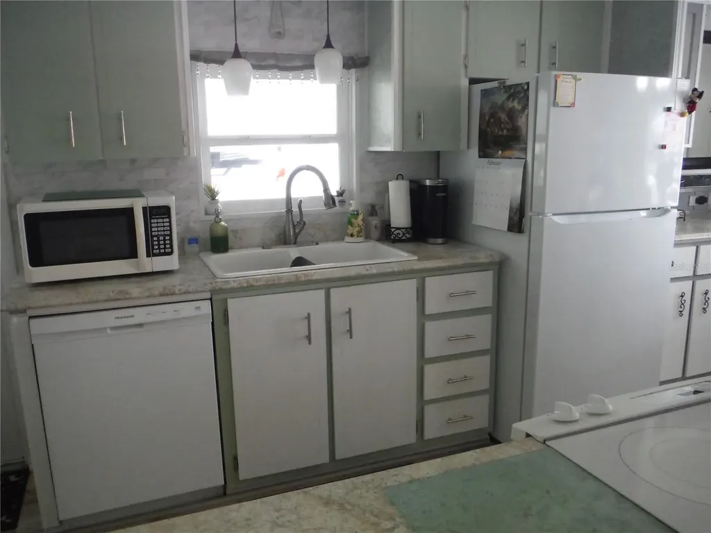 124 Juniperus Drive Safety Harbor FL 34695