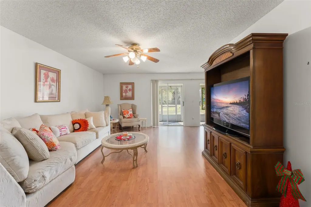 5300 Dover Village Lane Orlando FL 32812