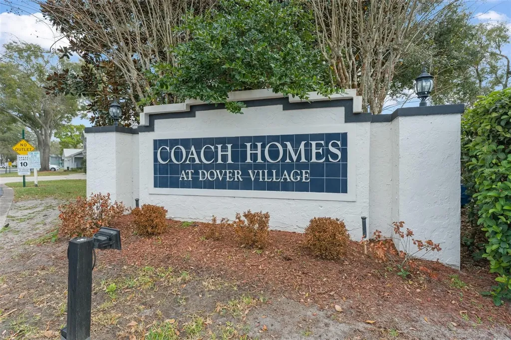 5300 Dover Village Lane Orlando FL 32812