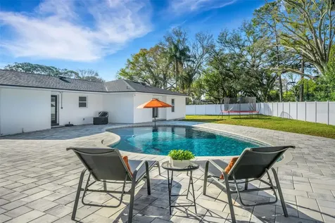 10016 Ridge Road Seminole FL 33772