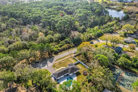 10016 Ridge Road Seminole FL 33772
