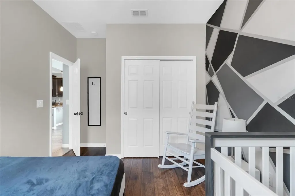 2401 Avian Loop Kissimmee FL 34741