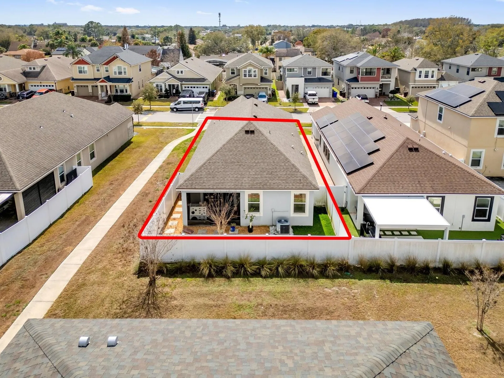 2401 Avian Loop Kissimmee FL 34741
