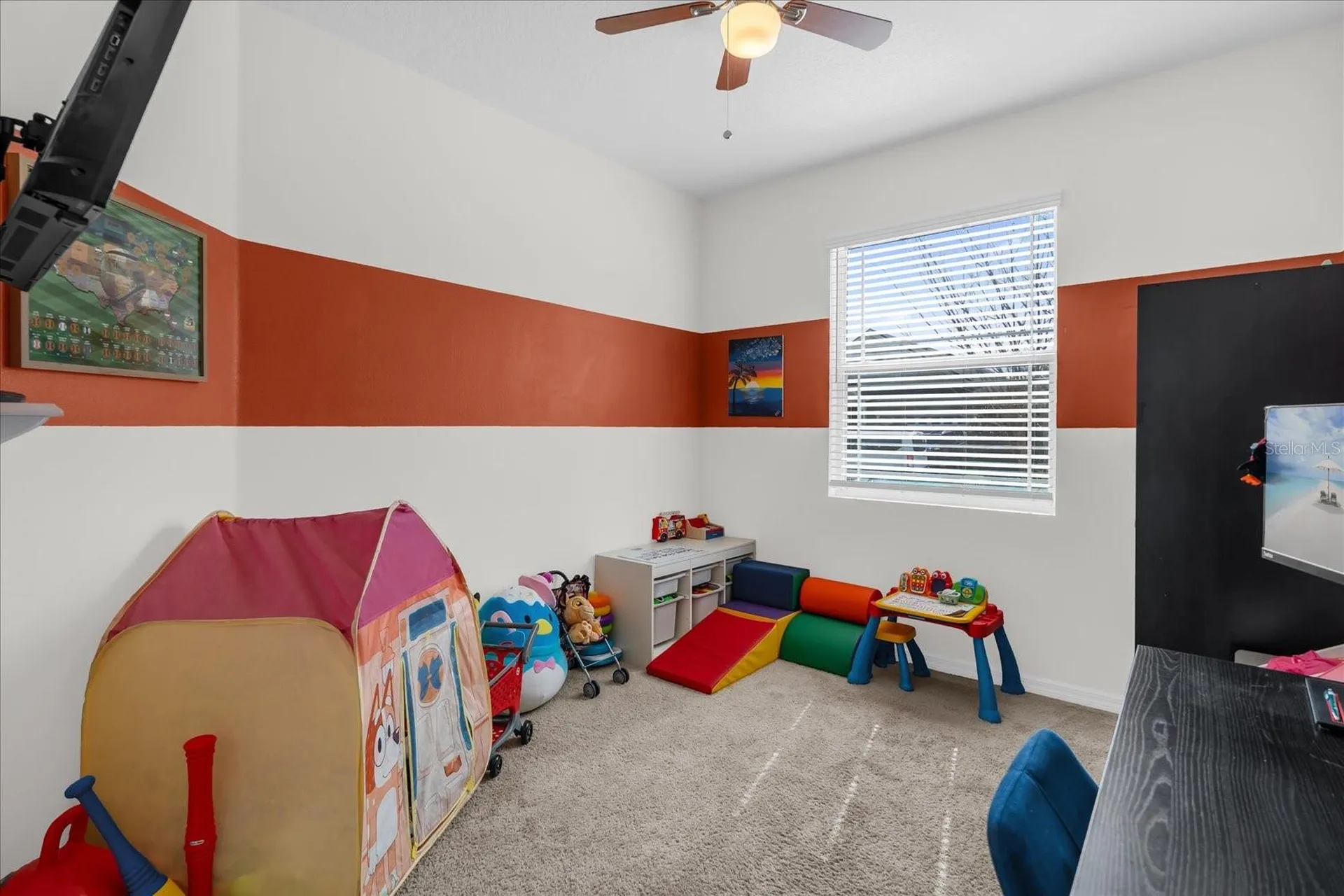2401 Avian Loop Kissimmee FL 34741