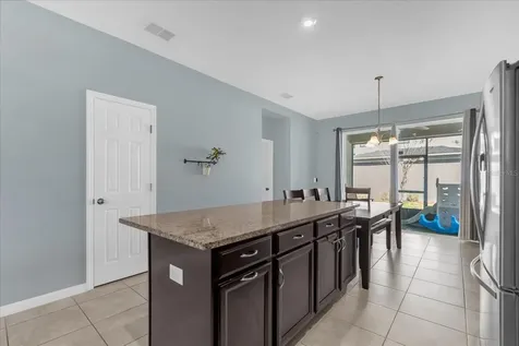 2401 Avian Loop Kissimmee FL 34741