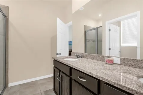 2401 Avian Loop Kissimmee FL 34741