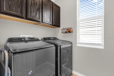 2401 Avian Loop Kissimmee FL 34741