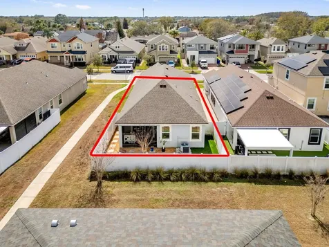 2401 Avian Loop Kissimmee FL 34741