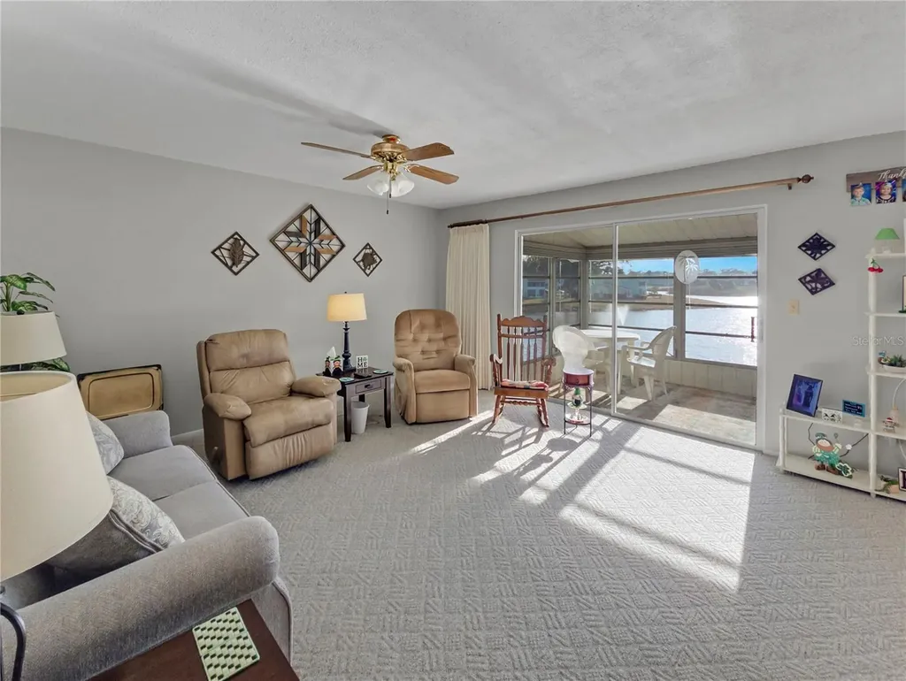 527 Midway Drive Ocala FL 34472