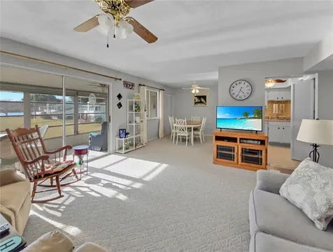 527 Midway Drive Ocala FL 34472