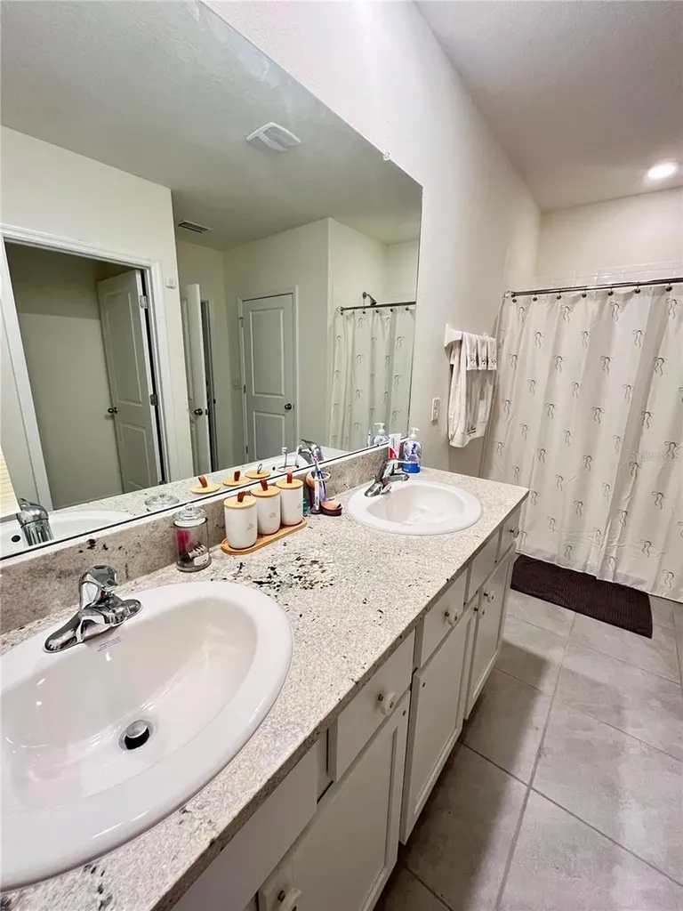 17032 Oval Rum Drive Wimauma FL 33598