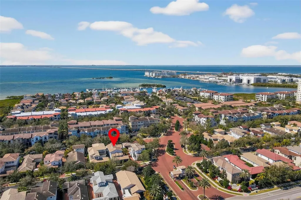 6054 Yeats Manor Drive Tampa FL 33616