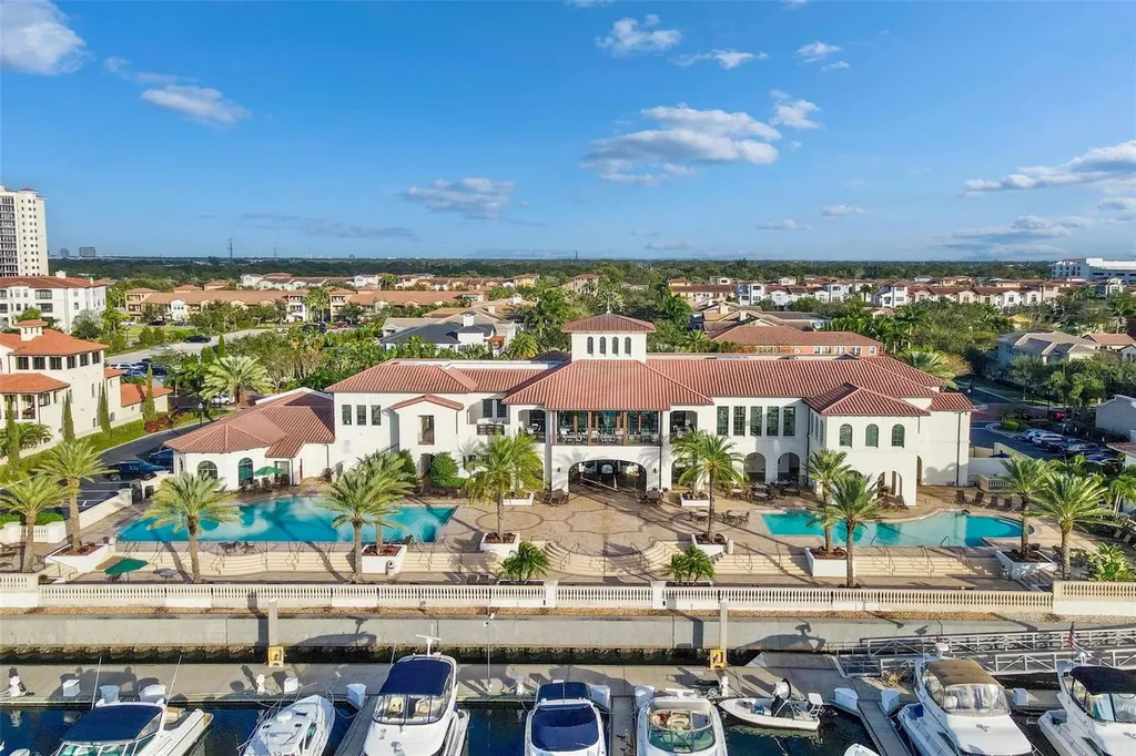 6054 Yeats Manor Drive Tampa FL 33616