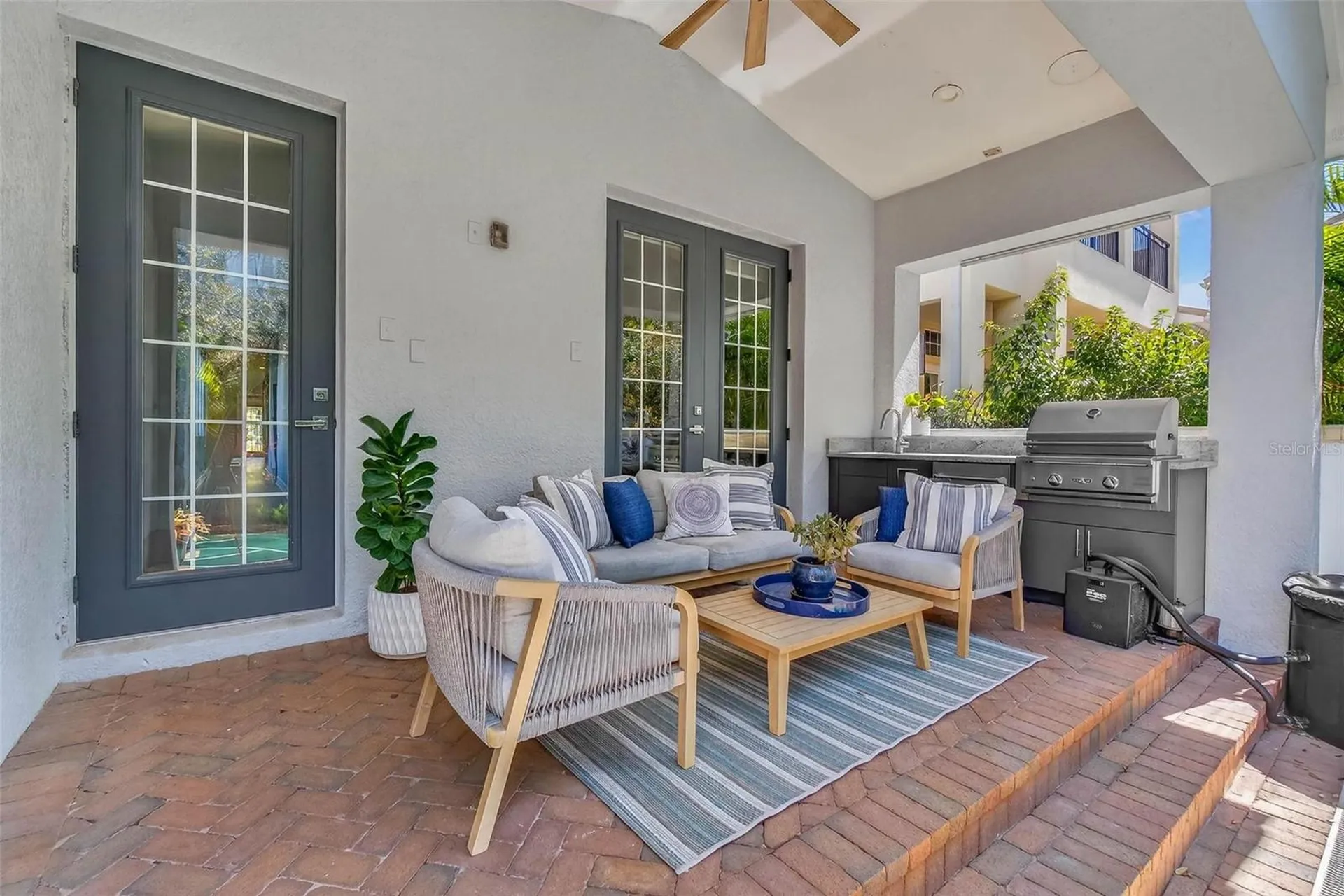 6054 Yeats Manor Drive Tampa FL 33616