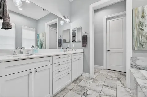 6054 Yeats Manor Drive Tampa FL 33616