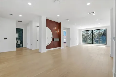 7818 N Hubert Avenue Tampa FL 33614
