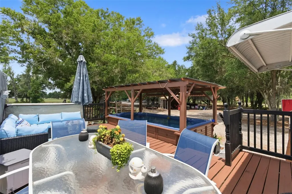 12919 S County Road 39 Lithia FL 33547